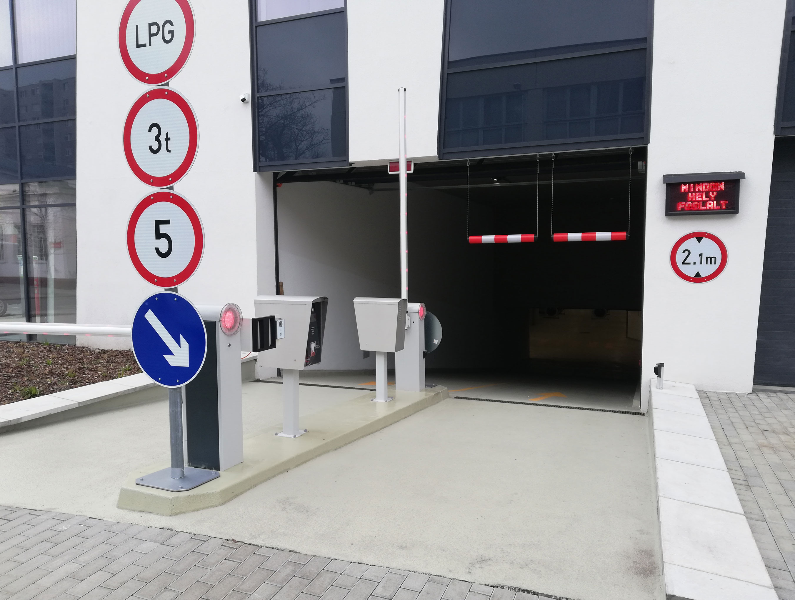 Automata parkolórendszer és fizető automata